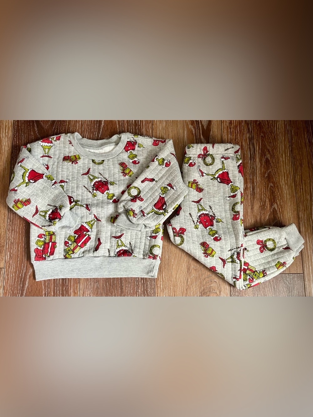 The Grinch Christmas Quilted Fleece Sweatsuit Size 3T